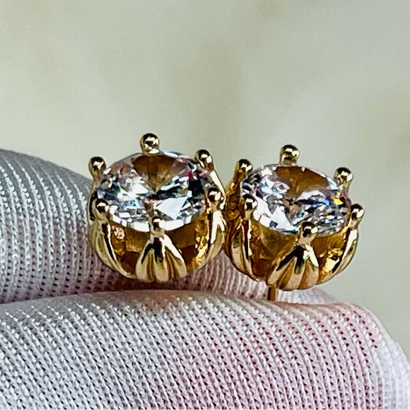 18k Yellow Gold Plated Cubic Zirconia Stud Earrings Stone Color is White - Picture 3 of 14